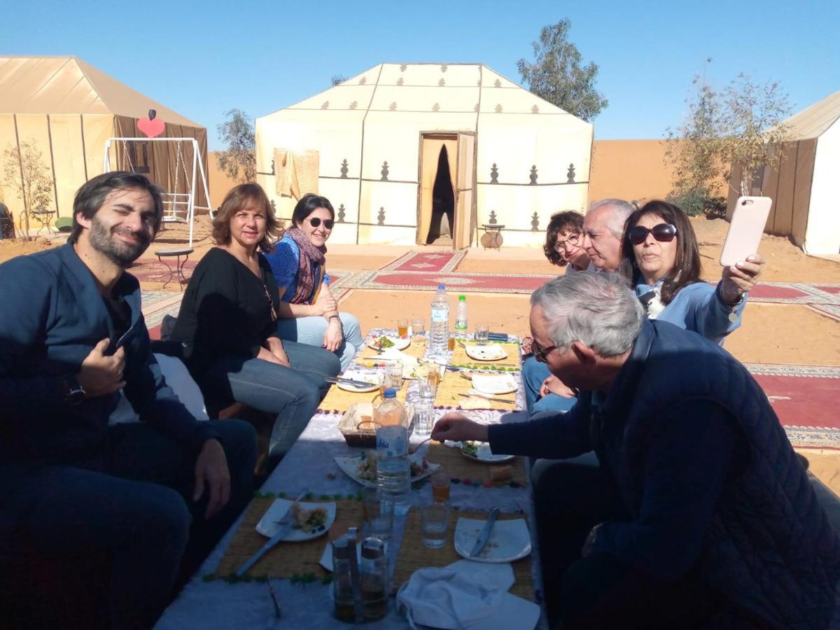 Akabar Luxury Desert Camp Merzouga Esterno foto